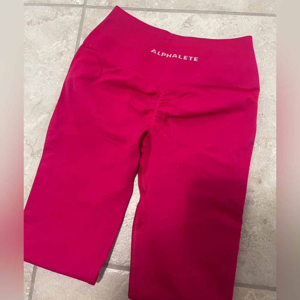 Alphalete Magenta Leggings